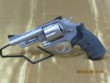 Smith & Wesson Model 629-2 in
.44 Mag. - 4 of 9