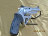 Smith & Wesson Model 629-2 in
.44 Mag. - 6 of 9