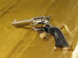 Colt SAA Revolver .45
- 1 of 8