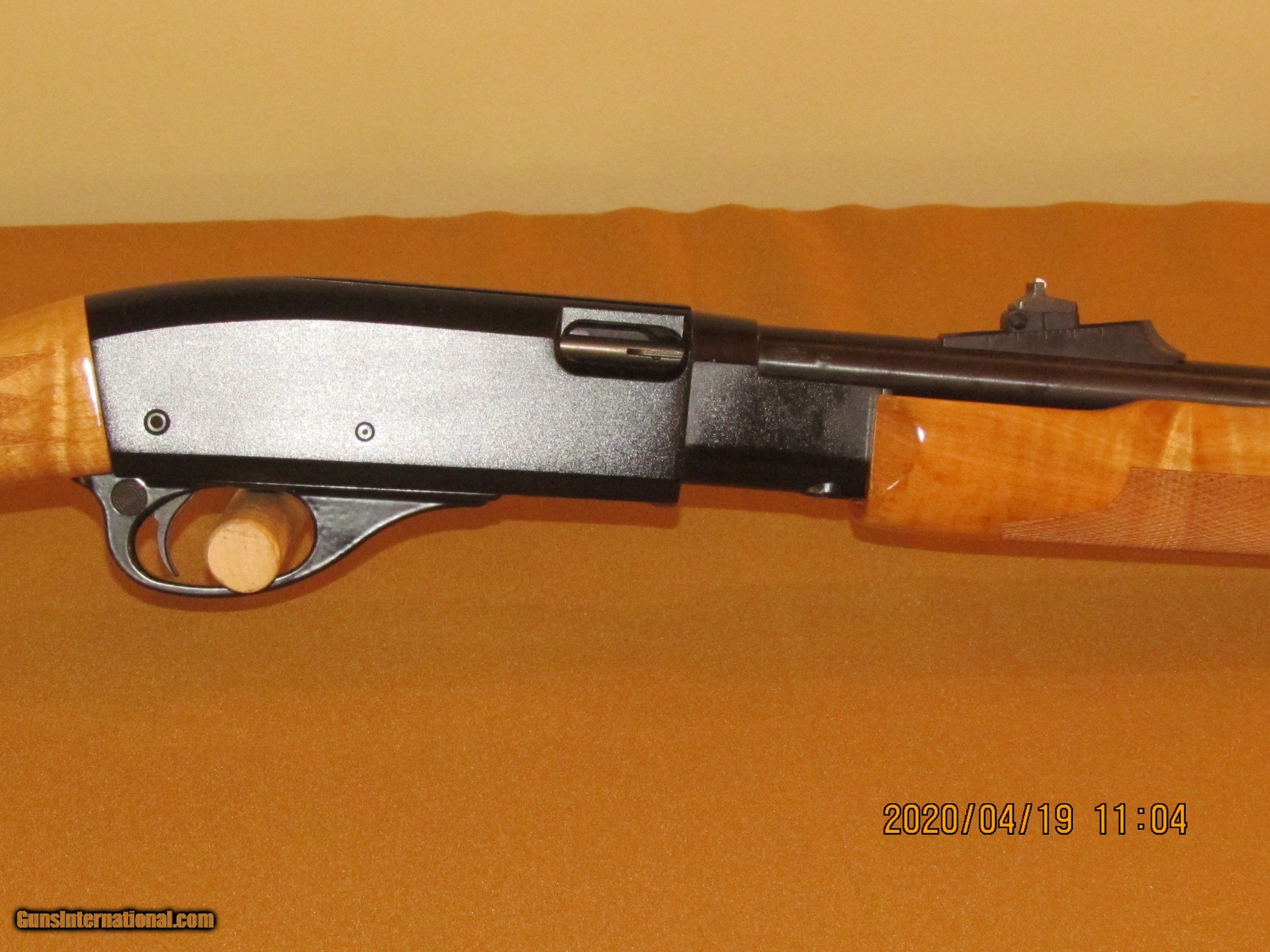 CURLY MAPLE Remington rifle Model 572