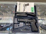 Beretta 96 Brigadier Boarder Marshall 96
F Pistol - 40 S&W
Box - 3 of 5
