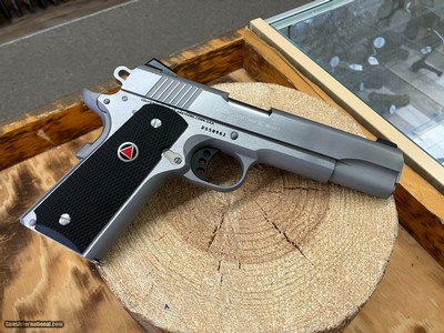 Colt Delta Elite Pistol - 10mm Auto - 8+1 - Black/Stainless