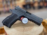 Dan Wesson DWX Compact Pistol - 9mm Luger, 15+1, 4