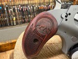 Bond Arms Grizzly Bear Pistol - 45 Colt / 410 - 4 of 7