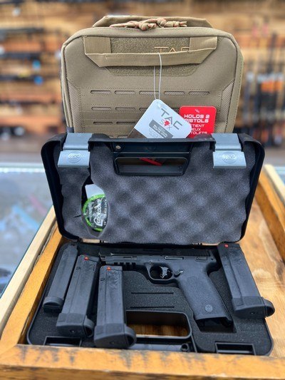 Smith & Wesson M&P Range Kit Pistol - 22 WMR, 30+1, 4.35