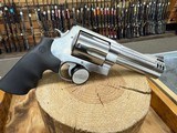 Smith & Wesson 460 S&W Magnum Revolver
- 460
- Box - 1 of 4