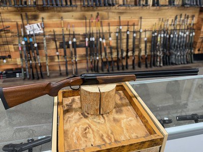 Stevens 555 Shotgun
16 Ga, 28", Turkish Walnut