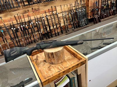 Weatherby Vanguard Black Hills Rifle - 6.5 PRC - 3+1 - 26