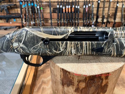 Stoeger M3500 Semi-Auto Shotgun - 12 Ga - 3.5