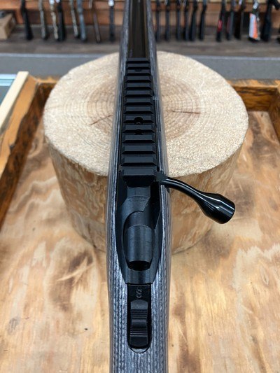 Ruger American Rimfire Target 17 HMR - 9+1 - 18