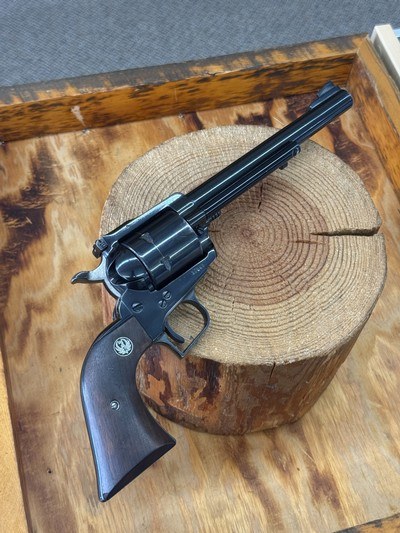 Ruger Blackhawk - 44 Magnum, 7.5