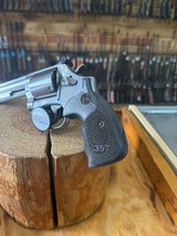 Smith & Wesson 686 Plus - 5