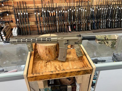 Diamondback DB15 Rifle - 5.56 NATO, 30+1, 16