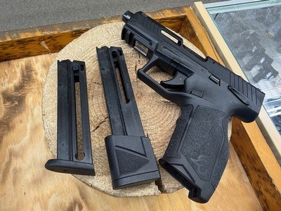Taurus TX22 T.O.R.O Gen 2 Pistol - 22 LR, 16+1/22+1, 4.60