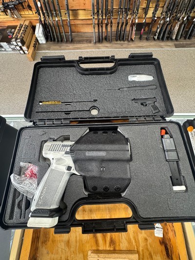 Canik Mete SFT Pistol - 9x19 - Arctic Distressed - Image 5 of 6