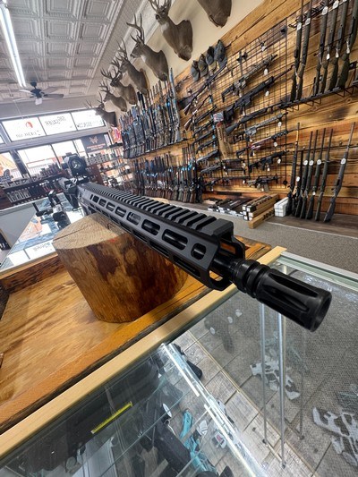 Smith & Wesson M&P15 Sport III Bundle Rifle - 5.56 NATO, 30+1, 16