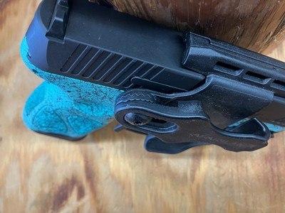 Taurus G3C Pistol - 9x19 - Cyan Splatter - w/Adj Safariland Belt Holster - Image 4 of 5