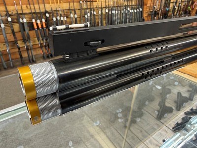 Browning Citori 725 AdJustable RIB trap 2 barrel combo 32/34 inch - Image 17 of 20