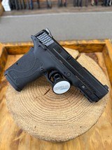 Smith & Wesson M&P9 Shield EZ M2.0 Pistol - Manual Safety - Image 2 of 4
