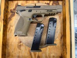 Smith & Wesson M&P M2.0 Pistol - 40 S&W - Image 4 of 5