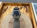 Smith & Wesson M&P M2.0 Pistol - 40 S&W - Image 3 of 5