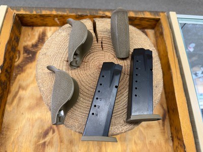 Smith & Wesson M&P M2.0 Pistol - 40 S&W - Image 5 of 5