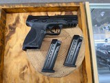 Smith & Wesson M&P9 2.0 compact Pistol - 9mm - Image 4 of 5