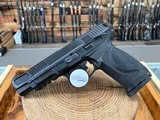 Smith & Wesson M&P M2.0 Metal Pistol - 9mm Luger - 17+1 - 5