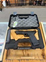 Smith & Wesson M&P 22 Magnum Pistol - 22 WMR - Image 4 of 4