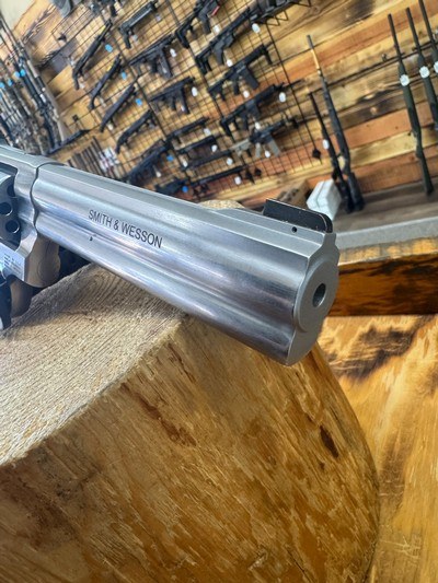 Smith & Wesson Model 648 Revolver - 22 WMR - Image 4 of 6