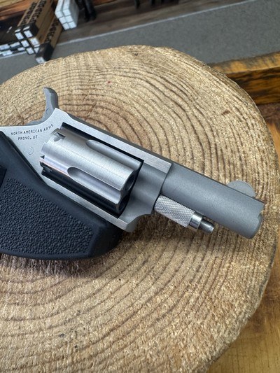 NAA Mini-Revolver - 22 WMR - 5 Shot 1.63