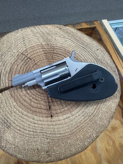 NAA Mini-Revolver - 22 WMR - 5 Shot 1.63