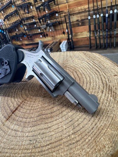 NAA Mini-Revolver - 22 WMR - 5 Shot 1.63