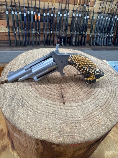 NAA Mini Anti-Venom Revolver - .22 mag 5 Rd, 1.6
