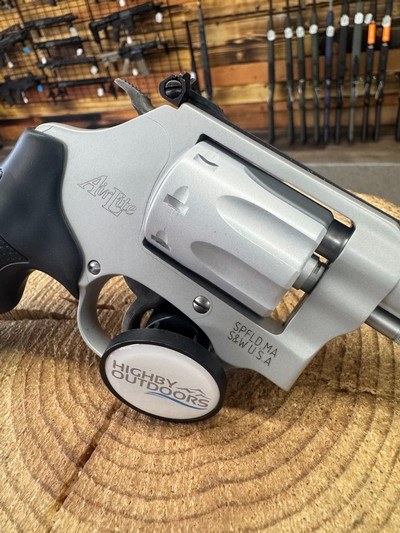Smith & Wesson Model 317 AIRLITE Revolver - 22 LR - 8 shot 3