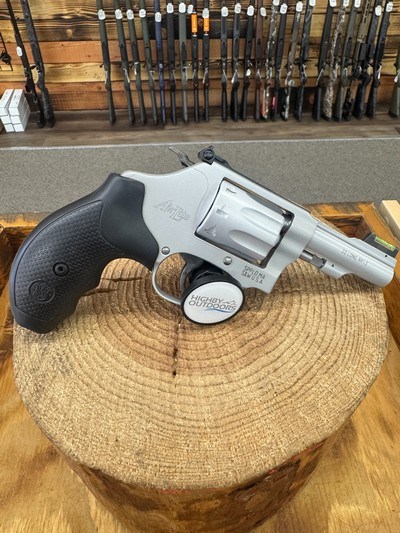 Smith & Wesson Model 317 AIRLITE Revolver - 22 LR - 8 shot 3