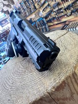 H&K VP9 Pistol - 9mm, 17+1, 4