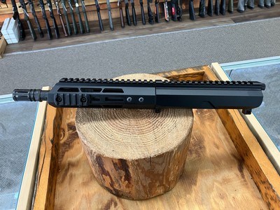 Bear Creek Right Side Charging Upper w/ BCG - 300 Blackout - 7.5