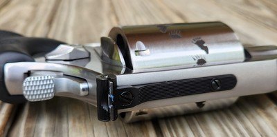 Smith & Wesson 500 Magnum Grizzly Bear Backpacker 4 Inch - Image 15 of 19