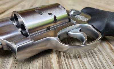 Smith & Wesson 500 Magnum Grizzly Bear Backpacker 4 Inch - Image 13 of 19