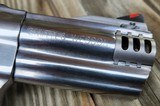 Smith & Wesson 500 Magnum Grizzly Bear Backpacker 4 Inch - Image 10 of 19