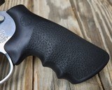 Smith & Wesson 500 Magnum Grizzly Bear Backpacker 4 Inch - Image 6 of 19