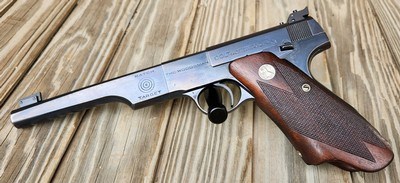Colt Woodsman Match Target Bullseye 1940 Production 22LR - Image 1 of 16