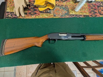 Winchester Model 12 12 gauge, 28 inch barrel, modified choke