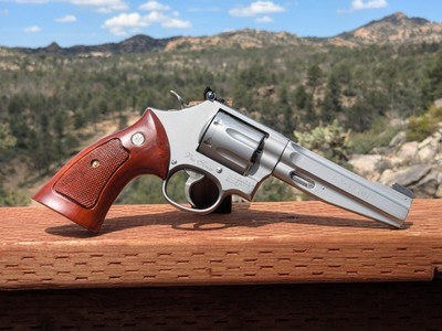 Smith & Wesson 686 Pro Series 5