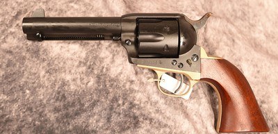 Uberti 1873 Cattleman Hombre Millennium .45LC 4.75