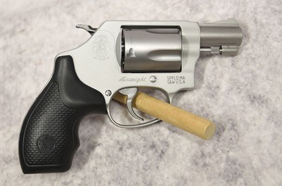 Smith & Wesson Model 637 Airweight .38 Special 1.8