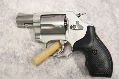 Smith & Wesson Model 637 Airweight .38 Special 1.8