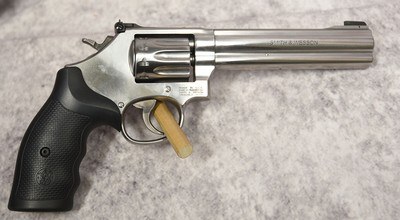 Smith & Wesson 617 .22 LR 10 Shot Stainless L Frame 6