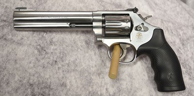 Smith & Wesson 617 .22 LR 10 Shot Stainless L Frame 6